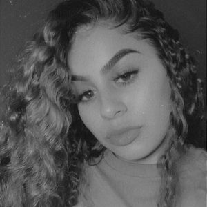 Meet your Posher, Safa